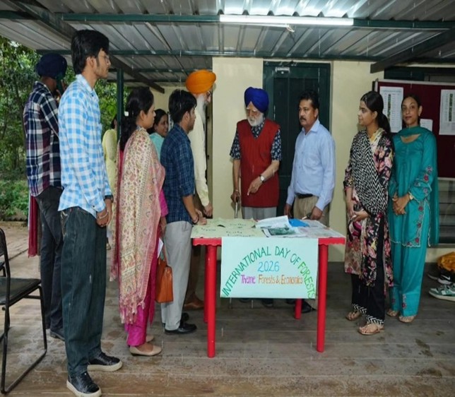 Sardar Gurdev Singh Brar interacting with students
