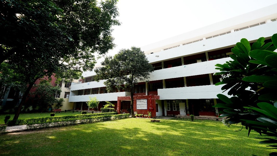 Boys' Hostel, Sri Guru Gobind Singh College