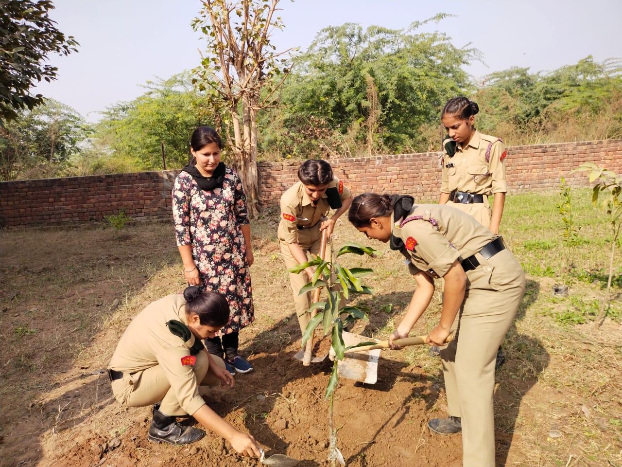 Poshan Maah Mela community outreach